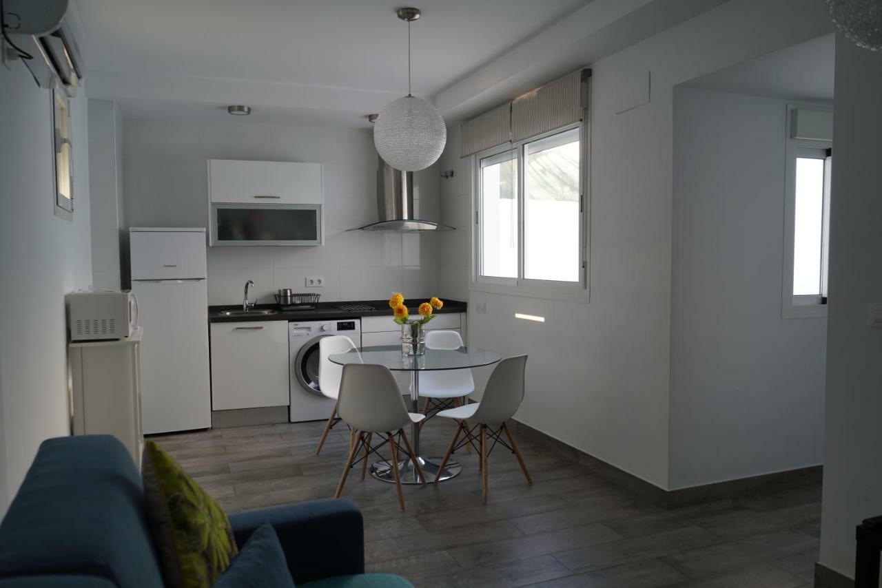 Atico Con Terraza En Alameda De Hercules Sevilla Eksteriør billede