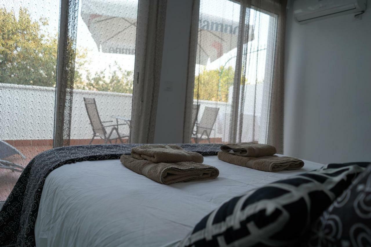Atico Con Terraza En Alameda De Hercules Sevilla Eksteriør billede
