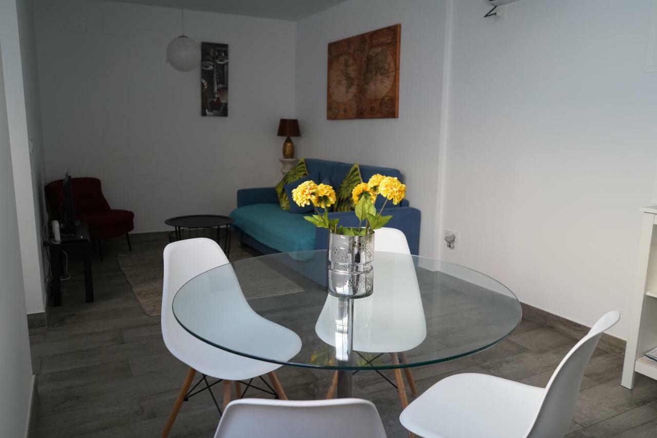 Atico Con Terraza En Alameda De Hercules Sevilla Eksteriør billede